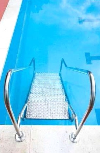Scaletta Piscina con Accesso Facilitato per Diversamente Abili in Acciaio Inox AISI 316 - Profondità Cm 160 a 180 - Compatibile con Elettrolisi al Sale