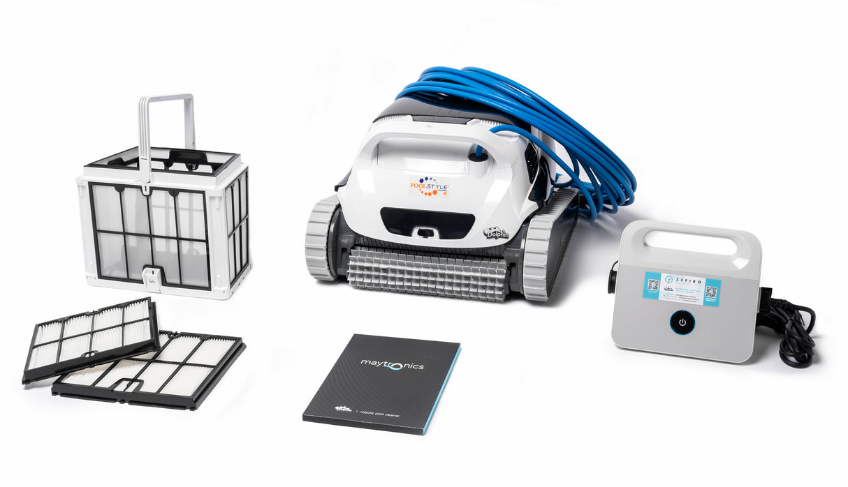 Robot piscina Dolphin Poolstyle 30 con cavo blu, filtro, alimentatore e manuale su sfondo bianco.