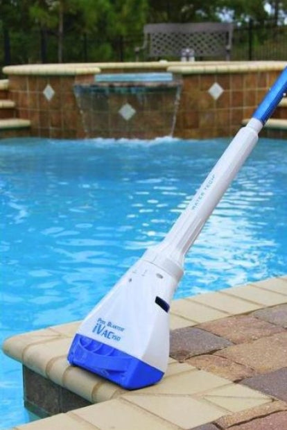 WaterTech Pool Blaster I-VAC 150 - Aspiratore a Batteria per Pulizia Idromassaggio & SPA