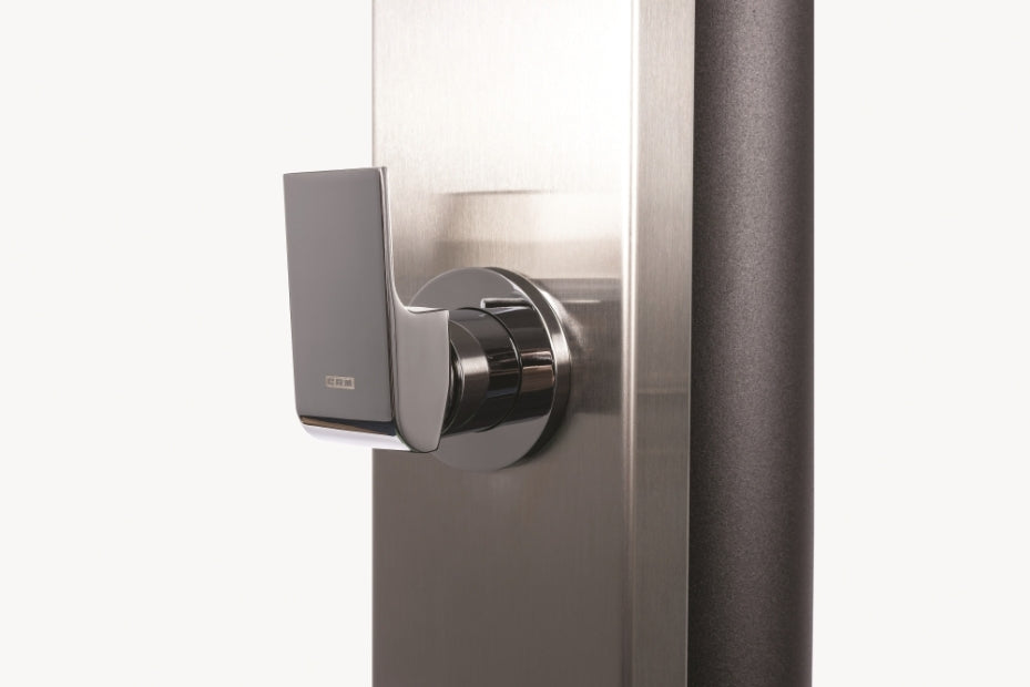 Doccia Solare per Piscina in Acciaio Inox 304 CRM WaterMix RT con Miscelatore + Lavapiedi - Capienza Lt. 30