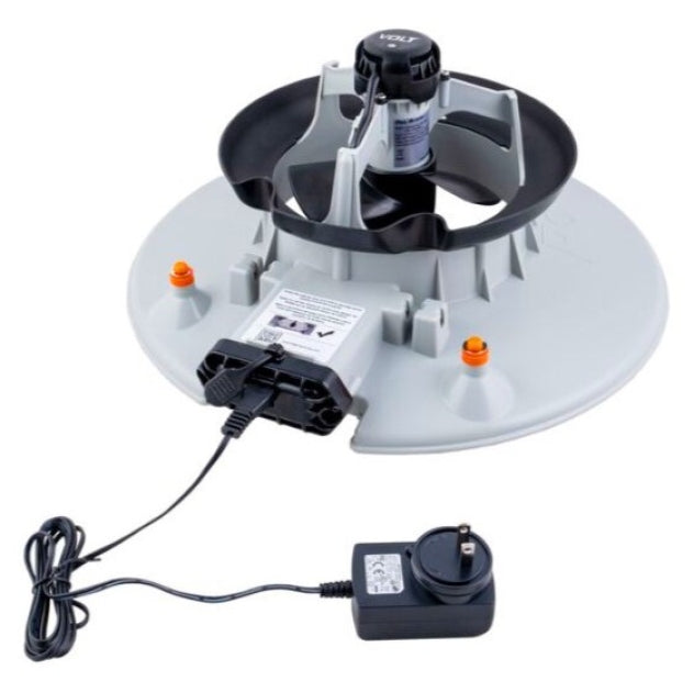 WaterTech Pool Volt Leaf Vac, aspira foglie a batteria con caricatore, su sfondo bianco.