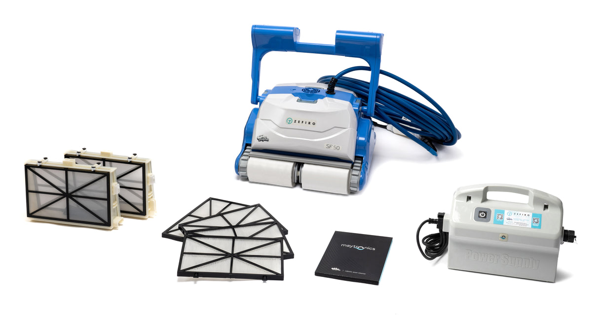 Robot piscina Dolphin ZEFIRO SF50 con cavi, filtri e alimentatore.