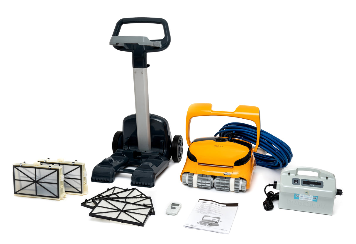 Robot piscina Dolphin PRO X1 con cavo blu, radiocomando, filtri e stazione di ricarica.