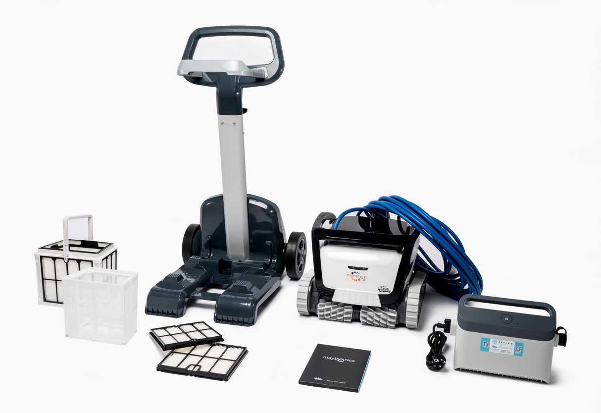 Robot piscina Dolphin Poolstyle 60i con accessori, cavo blu e filtro, su sfondo bianco.