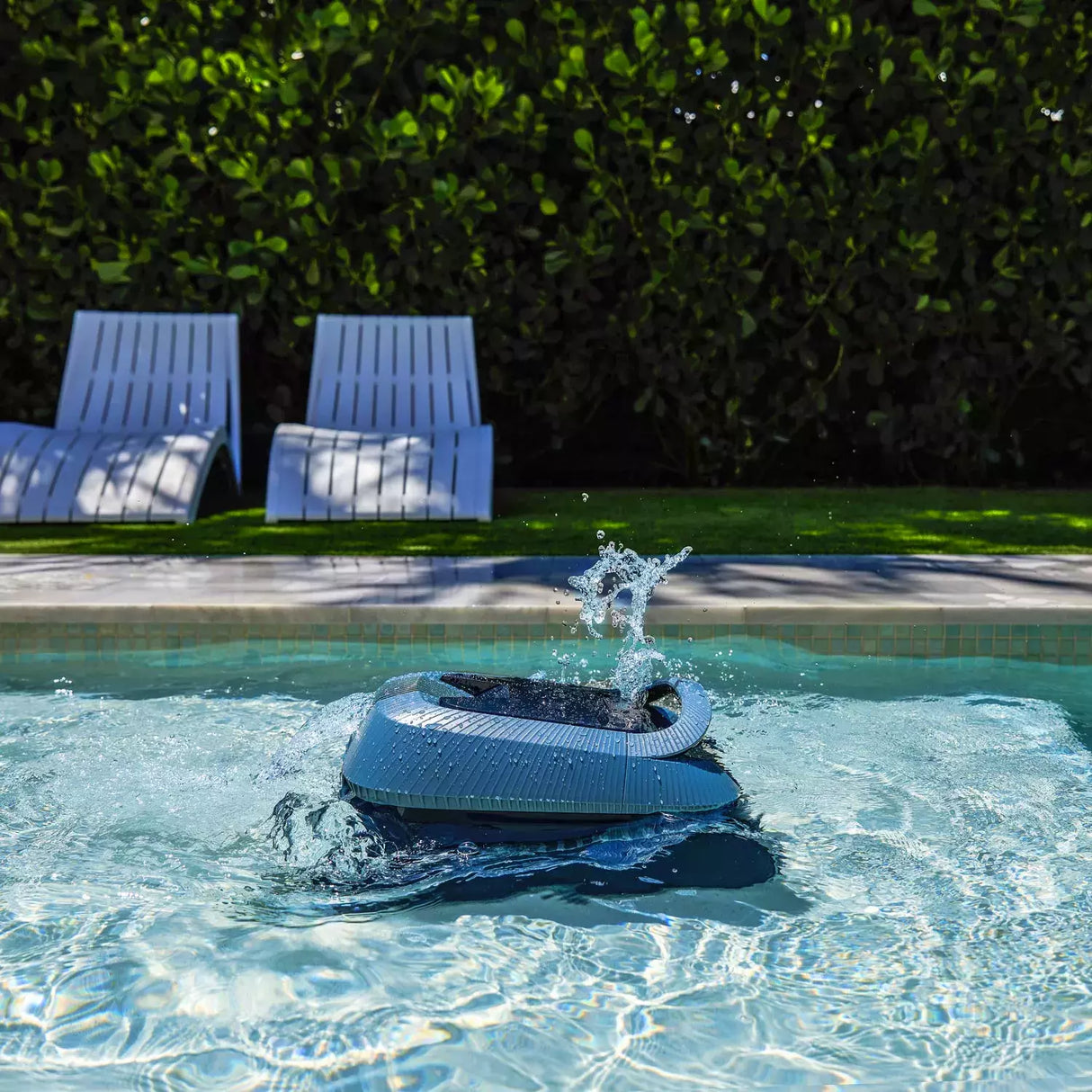 Dolphin Eon 100i Senza Fili Cordless - Bluetooth / Wi-Fi - APP Maytronics One - JetIQ - UltraRun – SmartMap - Robot Piscina a Batteria fino a 15 Mt – NOVITA’