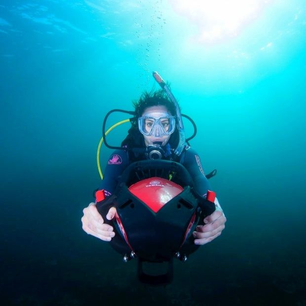 Acquascooter Seascooter Yamaha 350 Lithium Batteria al Litio - Propulsore Subacqueo - Km/h 6 - Profondità Mt 40 - Watt 350 - ULTIMI PEZZI