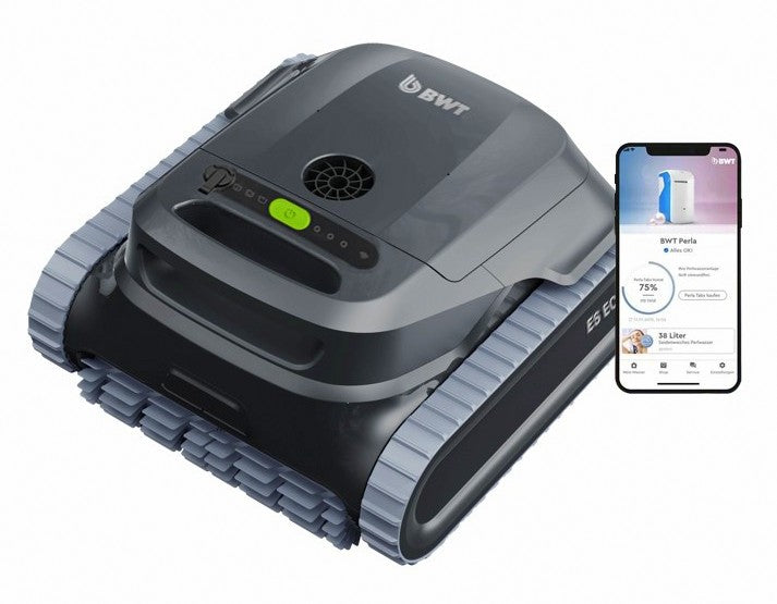 Robot piscina BWT ES Echo, cordless, con app su smartphone per controllo Bluetooth e Wi-Fi.