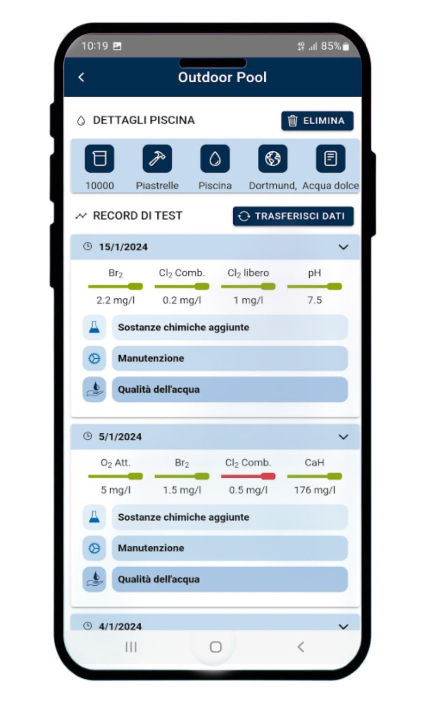 Schermata di app mobile con risultati analisi acqua piscina: pH, cloro, bromo, ossigeno attivo, dati dettagliati.