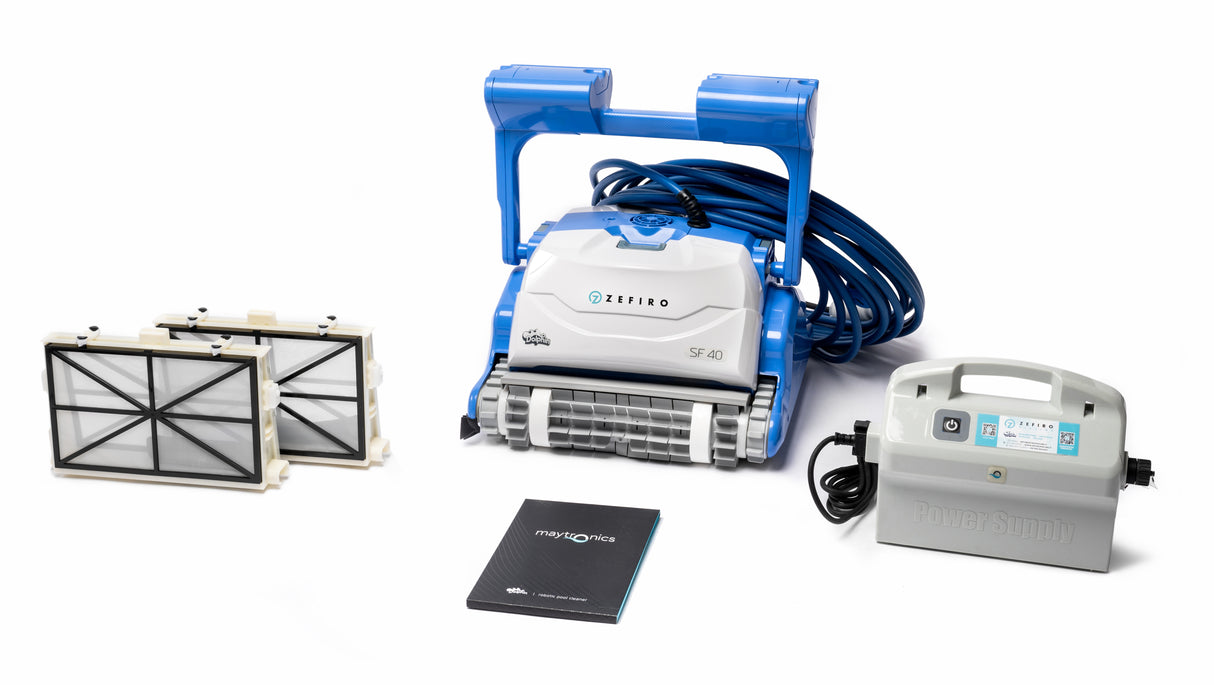 Dolphin ZEFIRO SF40 con cavo, filtri, alimentatore e manuale su sfondo bianco.