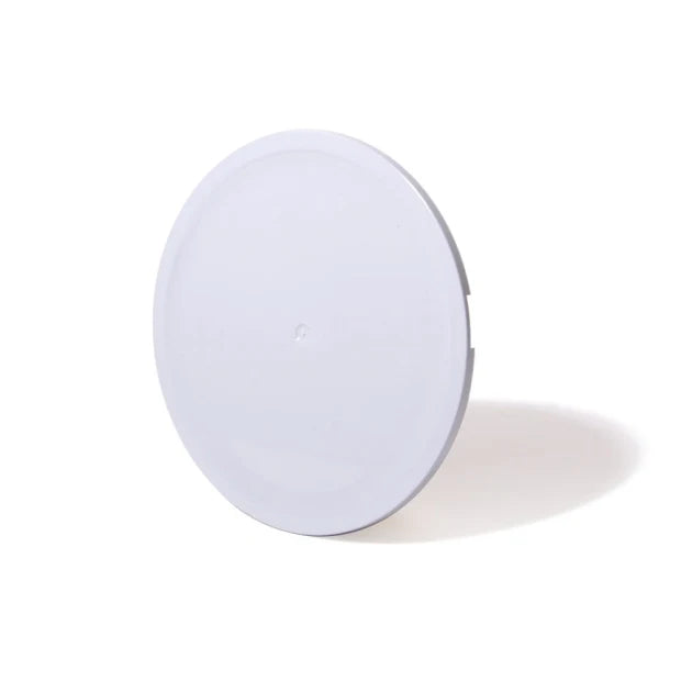 Copri ruota grande anteriore bianco per robot piscina Maytronics Dolphin, modello compatibile specificato.