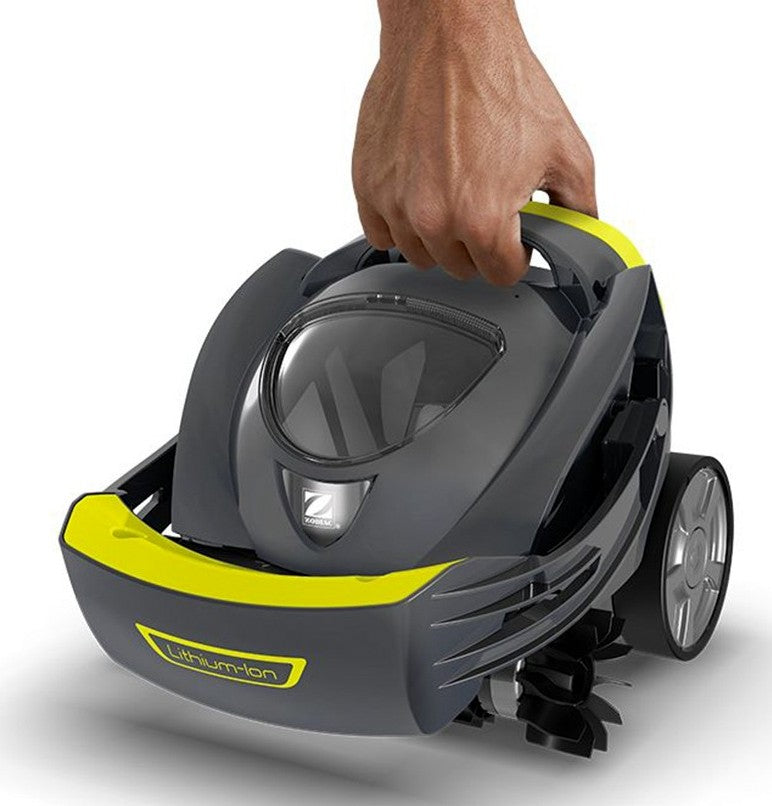 Robot pulitore Zodiac SPABOT OS 0800, grigio e giallo, tenuto in mano.