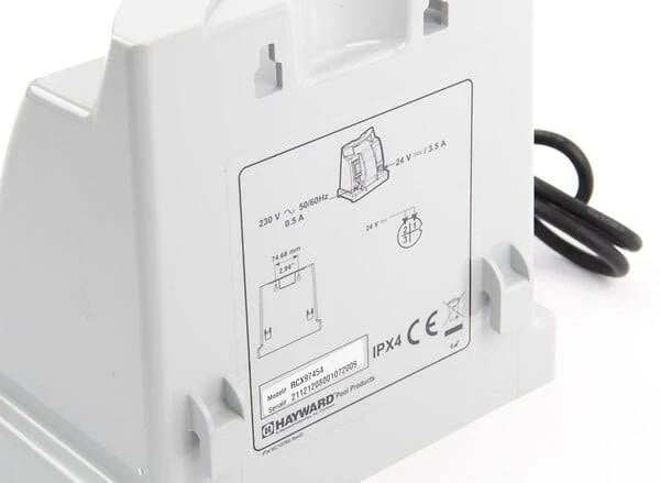 Trasformatore per robot piscina Hayward, modello RCX97454, vista laterale con specifiche tecniche.