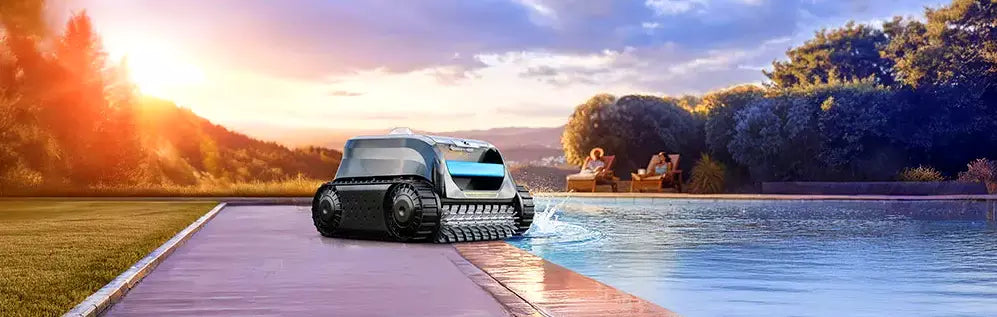 Robot piscina Zodiac Freedom OF 42 iQ sul bordo piscina al tramonto, inizia pulizia fondo e pareti.