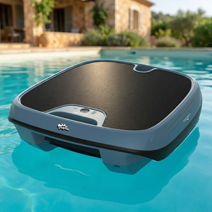 Dolphin Skimmi 300 - Robot Piscina Pulitore Superficie fino a 20 Mt - APP FULL - Bluetooth - Sensori Intelligenti - Alimentato ad Energia Solare - NOVITA'