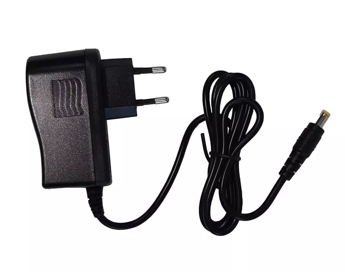 Caricabatterie nero per aspiratore piscina Kokido Vektro XL con cavo e spina europea.