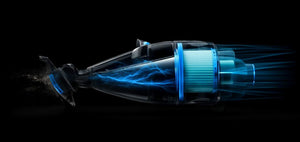 Aspiratore BWT PK GIANT con doppia filtrazione, effetto luce blu, su sfondo nero.