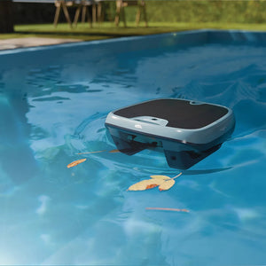 Dolphin Skimmi 300 - Robot Piscina Pulitore Superficie fino a 20 Mt - APP FULL - Bluetooth - Sensori Intelligenti - Alimentato ad Energia Solare - NOVITA'