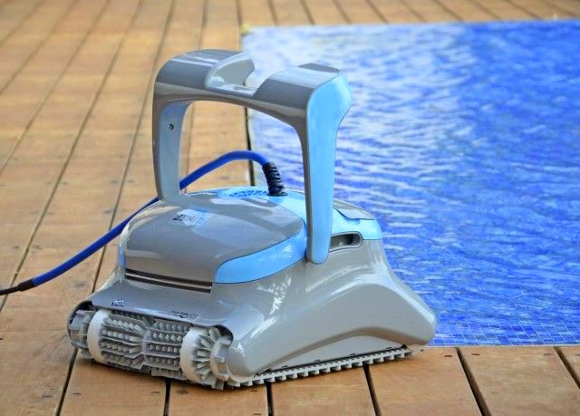 Dolphin Zenit 20i IoT Wi-Fi Bluetooth Smart Active Timer Gyro Digital - Robot Elettrico Pulitore per Piscina fino a 15 Mt - APP MyDolphin Plus - TOP GAMMA - MY2025