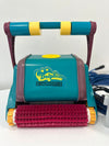 Dolphin Diagnostic 2001 Digital ricondizionato, robot piscina con spazzole rosse su sfondo bianco.