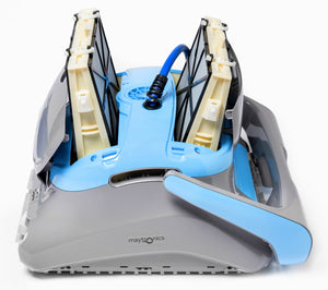 Robot piscina Dolphin Zenit 20i con coperchio aperto, vista interna dei filtri e tubo blu.