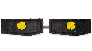 Box motore con centralina per robot piscina Maytronics Dolphin Dynamic 2x2, colore nero e dettagli gialli.