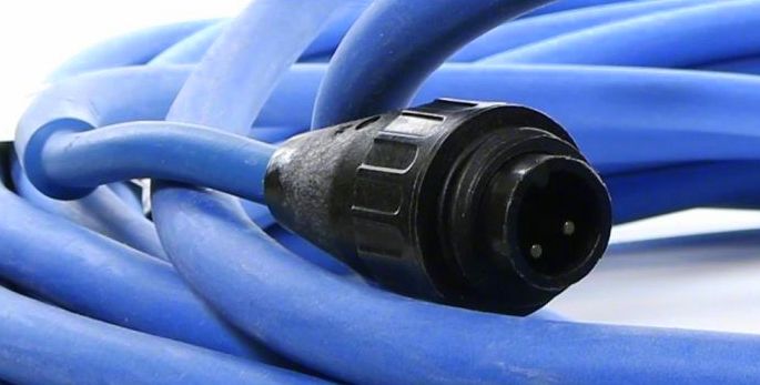 Cavo galleggiante blu 18 m con connettori a molla per robot piscina Maytronics Dolphin.