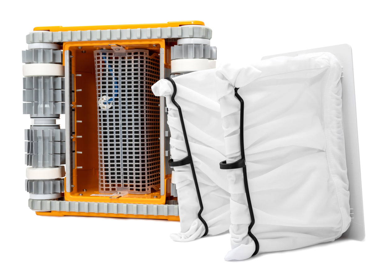 Dolphin Dynamic Pro X2 Gyro Digital, vista inferiore con filtri e cingoli grigi.