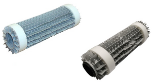 Spazzola PVC lunga per robot piscina Maytronics Dolphin, con anelli bianchi e setole grigie.