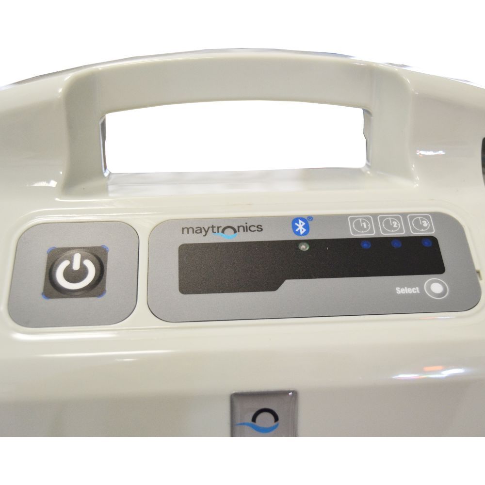Trasformatore di alimentazione Maytronics con timer e Bluetooth per robot piscina, vista frontale.
