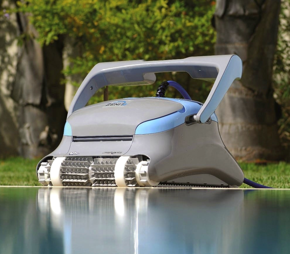 Dolphin Zenit 20i IoT Wi-Fi Bluetooth Smart Active Timer Gyro Digital - Robot Elettrico Pulitore per Piscina fino a 15 Mt - APP MyDolphin Plus - TOP GAMMA - MY2025